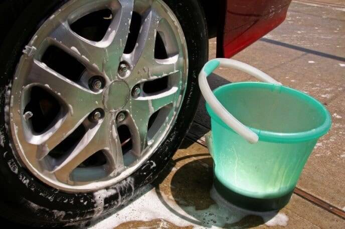 Step by Step Guide to Cleaning Alloy Wheels: Ultimate Shine Tips